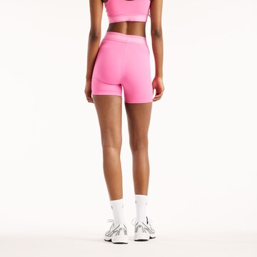 Skinny Pantalon de sport 'AC Fitted Short 5"' new balance en rose