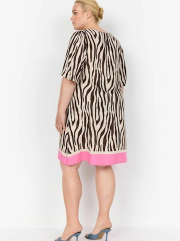 Wasabi Concept Jurk 'Mandie' in Bruin