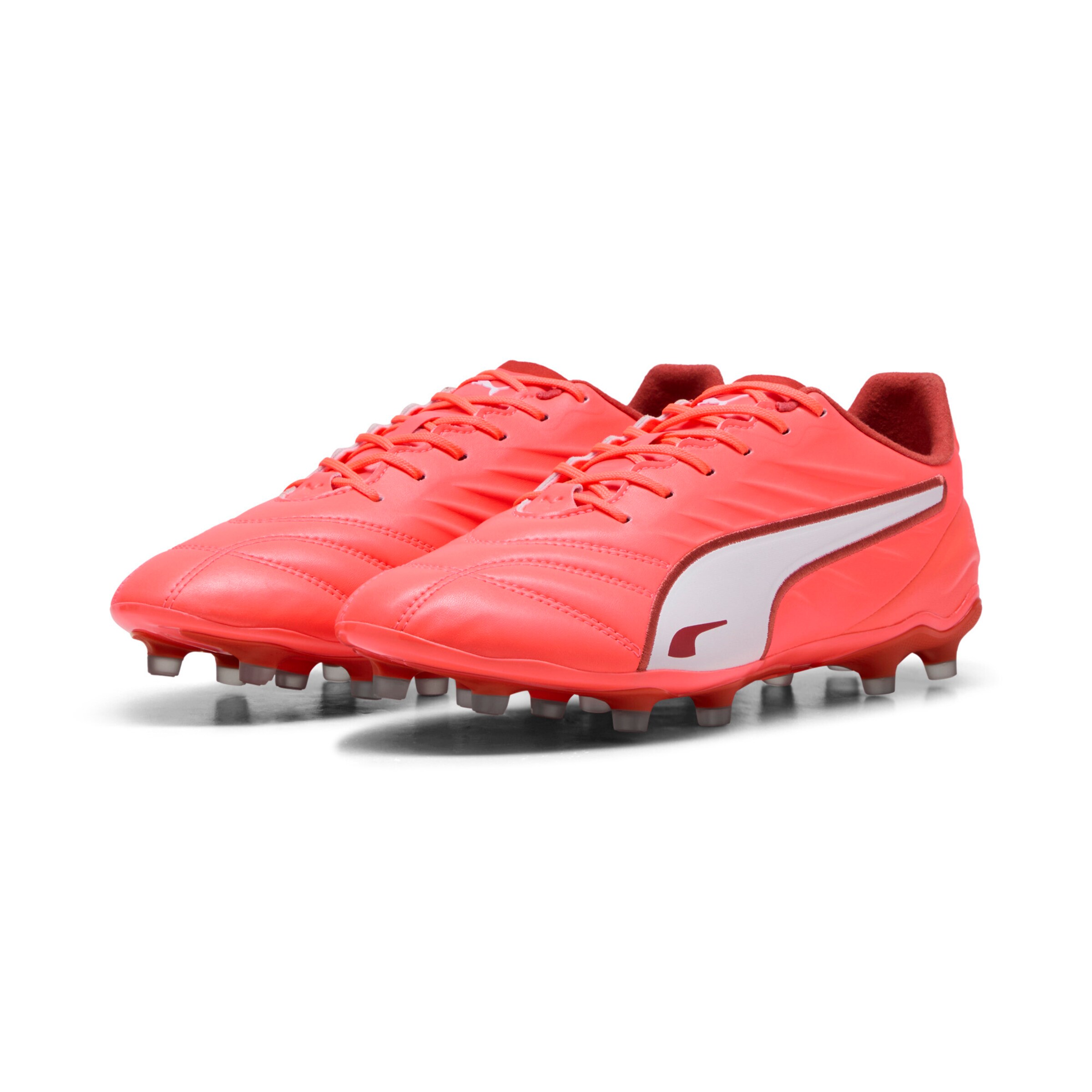 PUMA Soccer shoe 'King Pro' in Red