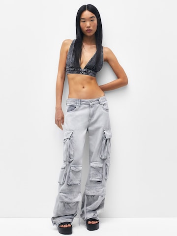 Pull&Bear Wide Leg Cargofarkut värissä harmaa