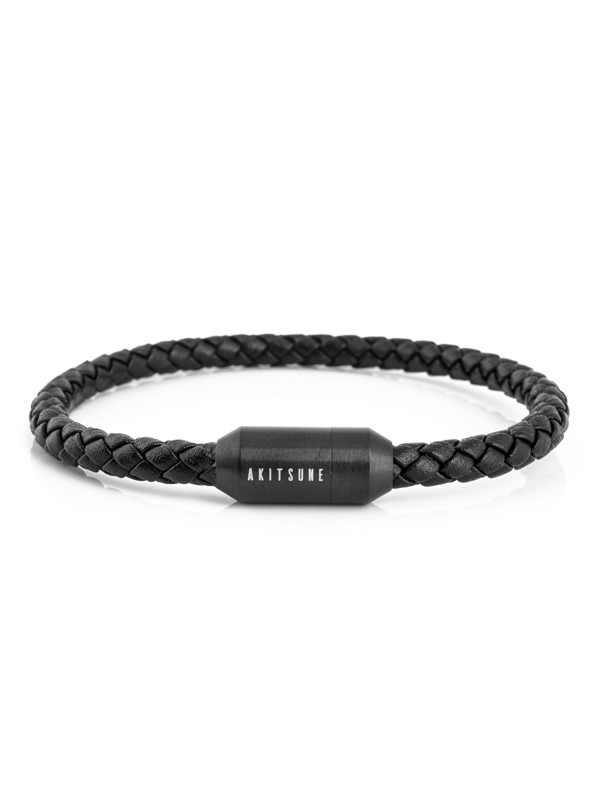 Akitsune Bracelet 'Silvus' in Black: front
