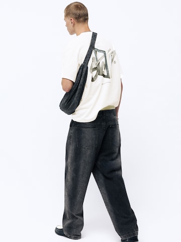 T-Shirt 'STWD' Pull&Bear en blanc