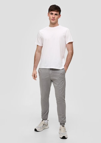 QS Tapered Broek in Grijs