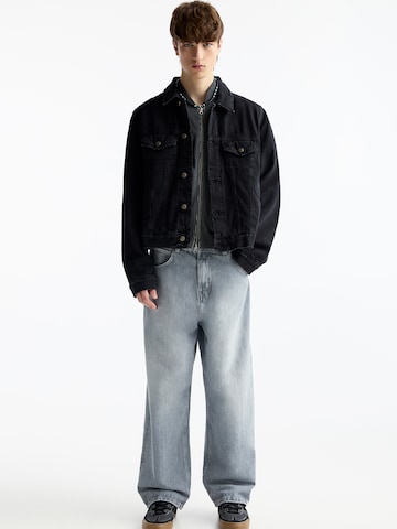 Giacca di mezza stagione di Pull&Bear in nero