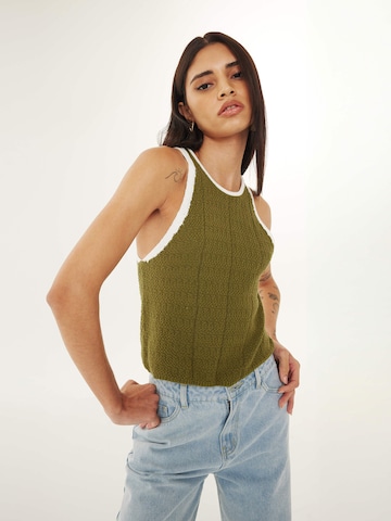 Twist Knitted Top in Green