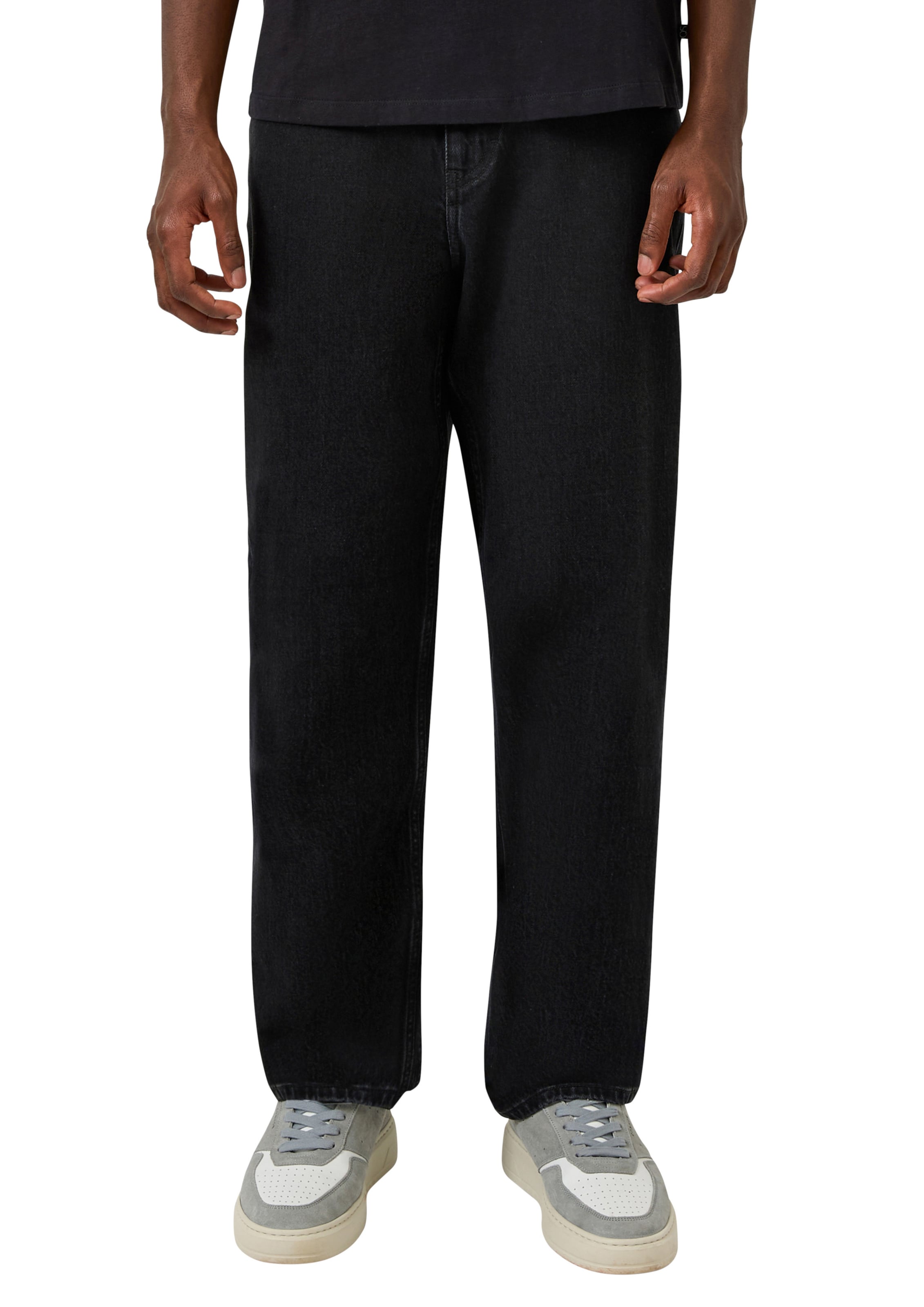 QS Regular Jeans in Schwarz: Vorderseite