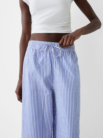 Bershka Wide leg Trousers in Blue