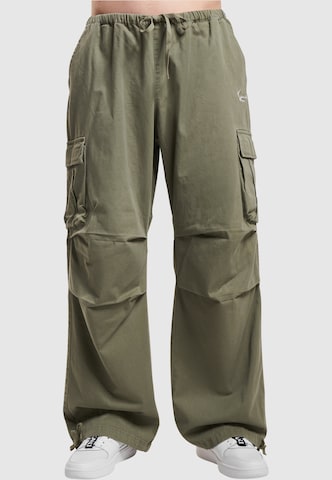 Loosefit Pantaloni di Karl Kani in verde: frontale