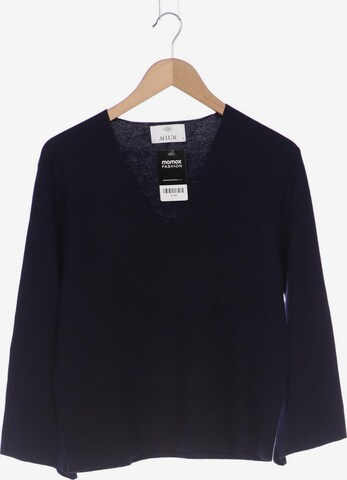 Allude Sweater & Cardigan in M in Blue: front
