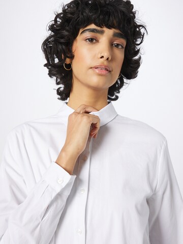 MORE & MORE Blouse in White