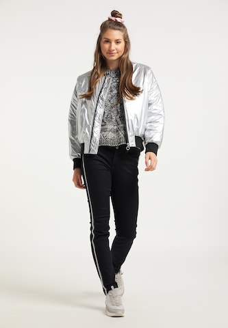 MYMO Between-Season Jacket in Silver