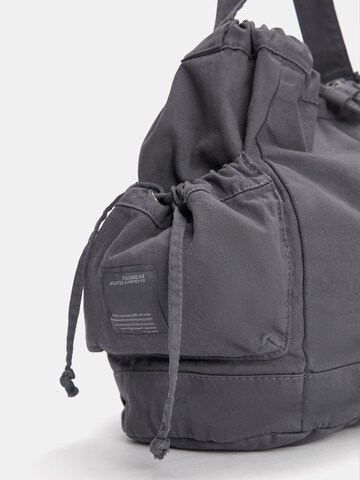 Poche ventrale Pull&Bear en gris