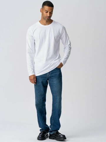 Coupe regular Chemise ' Basic Long ' TEESHOPPEN en blanc