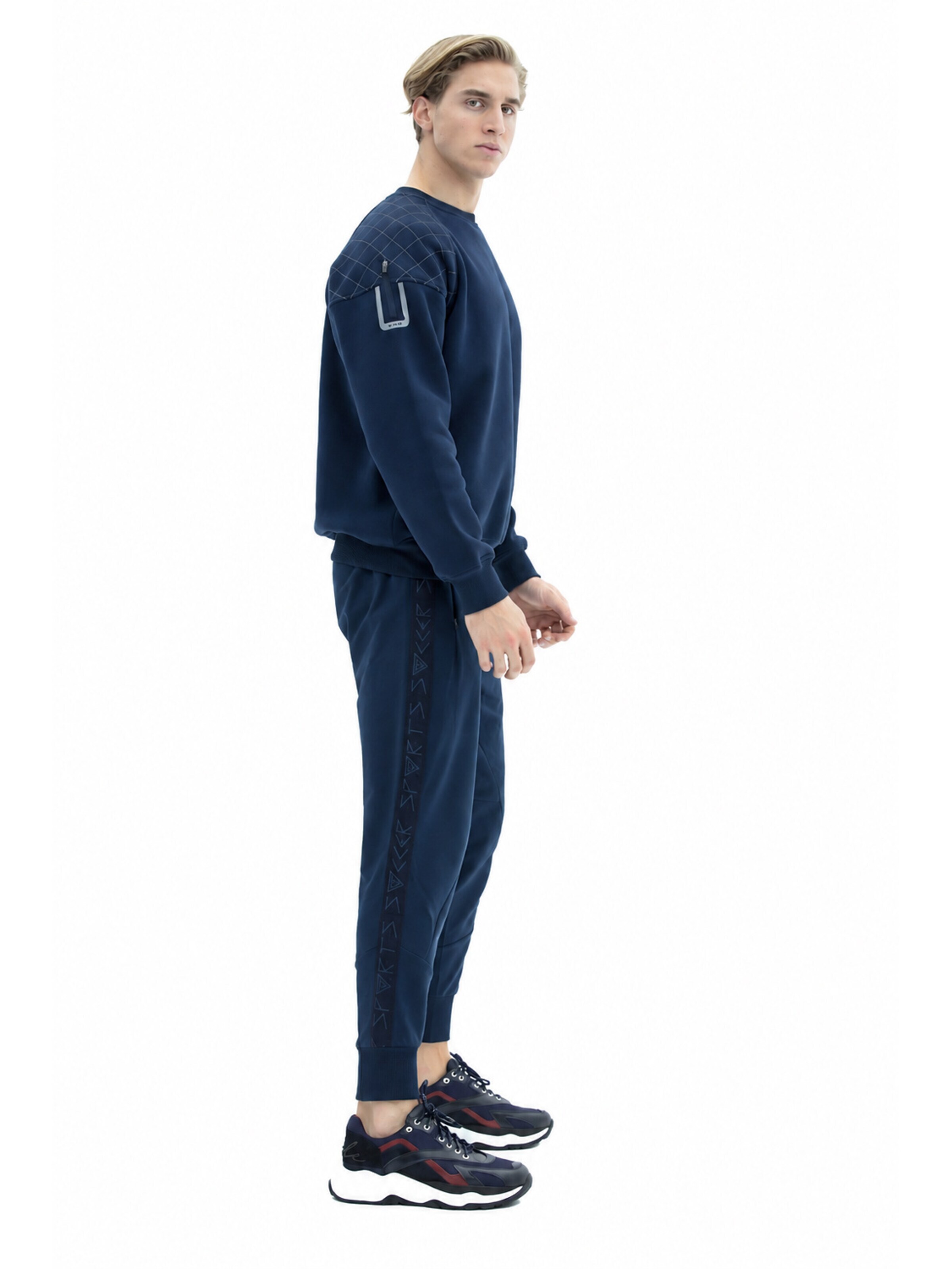 SCR. Sweatshirt 'BIMO' i blå