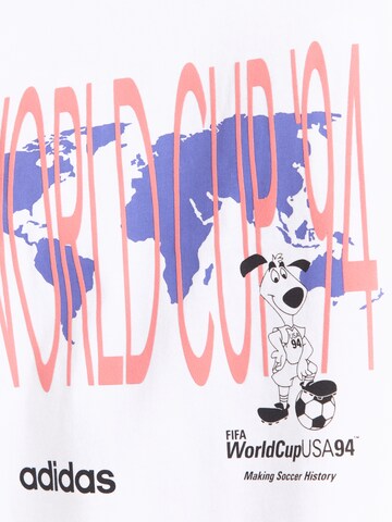 balta ADIDAS ORIGINALS Marškinėliai 'WC 94 MASC'
