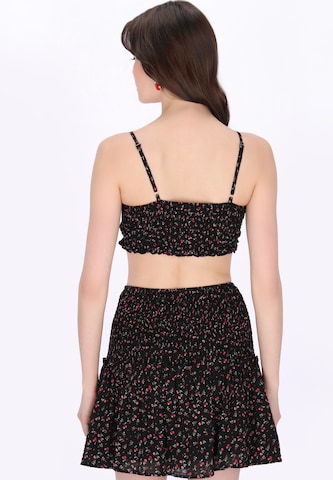 MYMO - Top 'Young Fashion' en negro