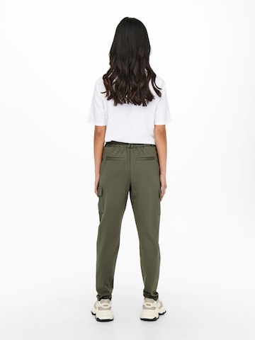 ONLY - Tapered Calças cargo em verde