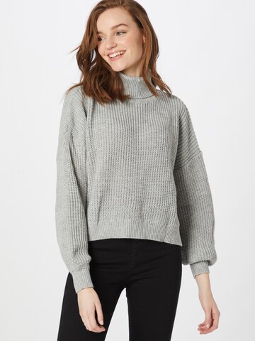 In The Style Sweater 'PERRIE SIANS' in Grey: front