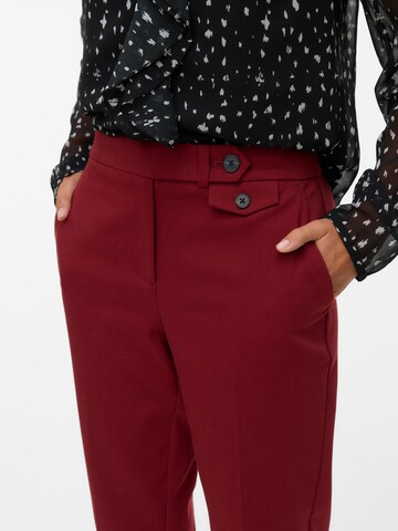 VERO MODA - regular Pantalón de pinzas 'VMMegna' en rojo