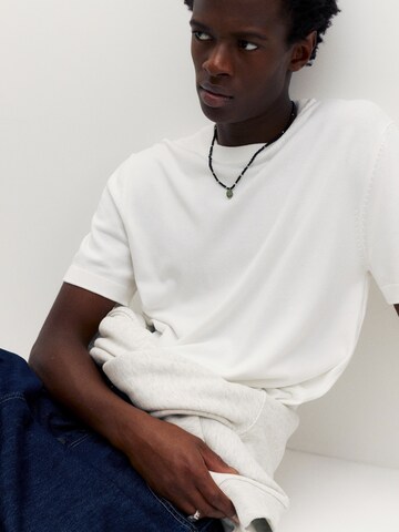 Pull&Bear Pulover | bela barva