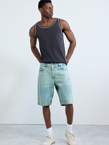 Desigual - Regular Calças de ganga 'Bermuda' em azul