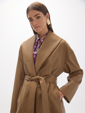 Lola Casademunt Overgangsfrakke i beige