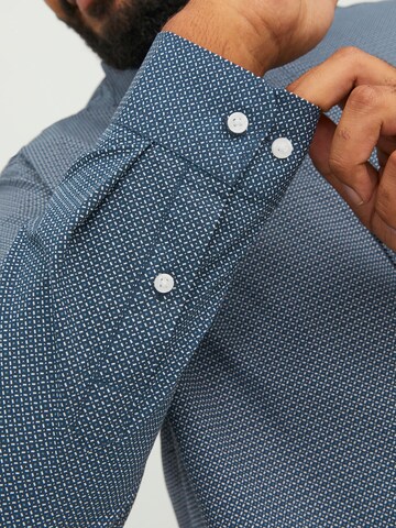 Jack & Jones Plus Comfort fit Zakelijk overhemd in Blauw