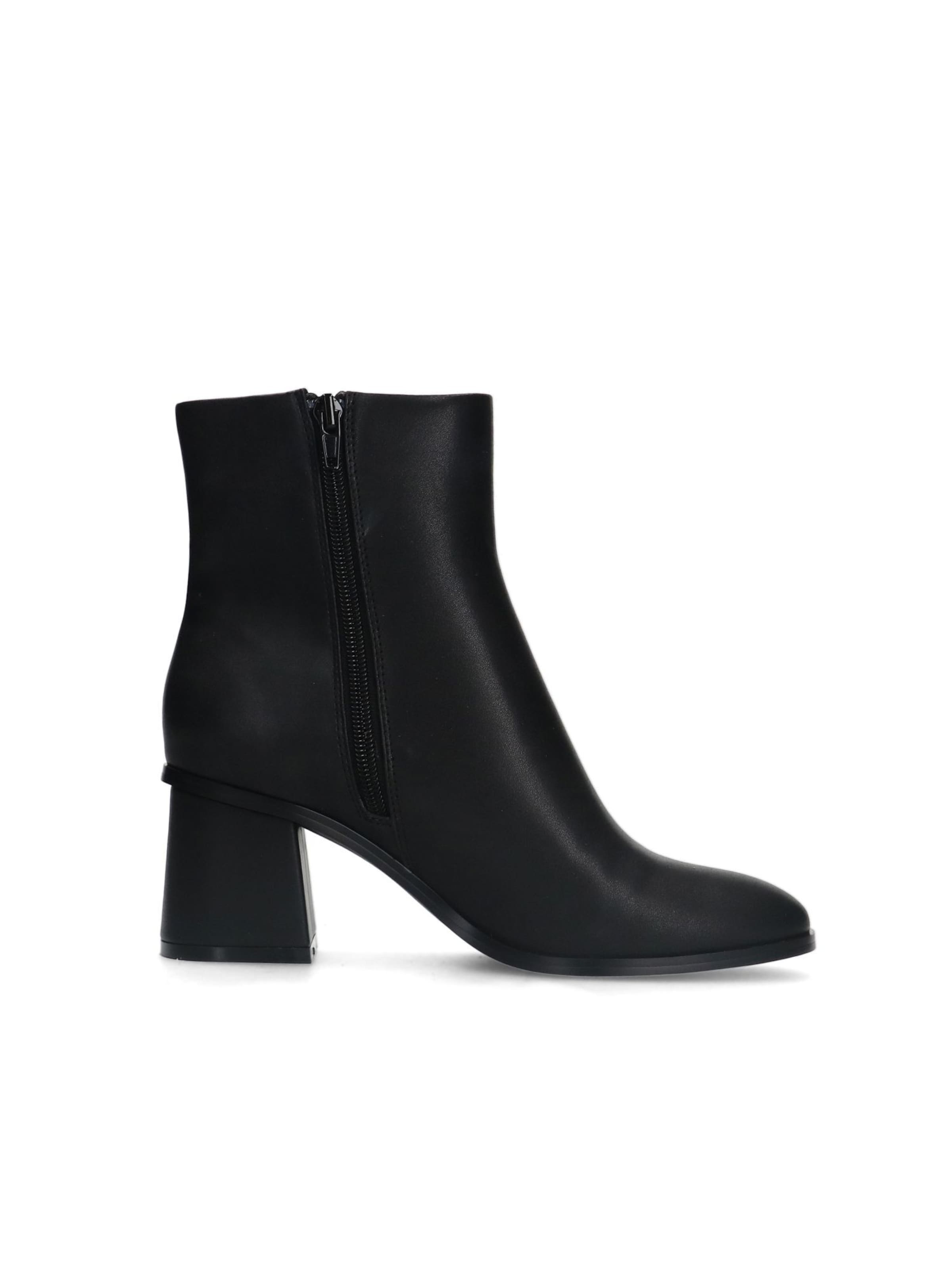 SACHA Ankle Boots in Black
