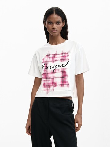 Tricou de la Desigual pe alb: față