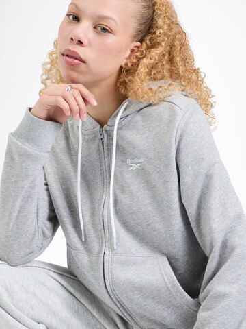 Reebok Спортивная кофта в Серый