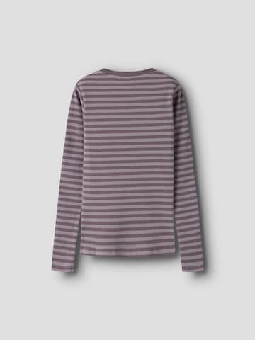 NAME IT - Camiseta en lila