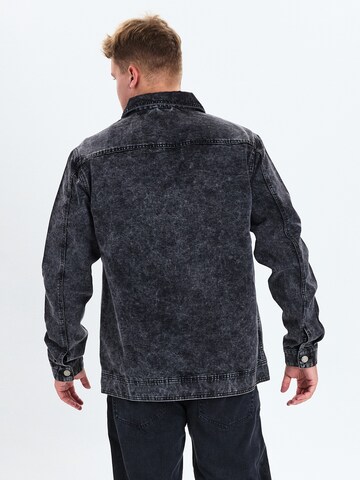 Dxnmxrk Tussenjas 'DXFinn' in Zwart