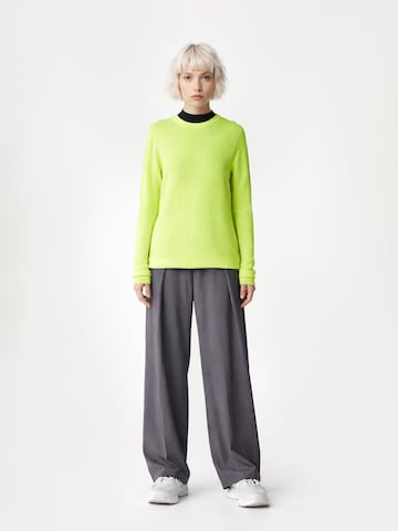 GOBI Cashmere - Jersey 'Women's Essential Cashmere Crewneck Sweater' en amarillo