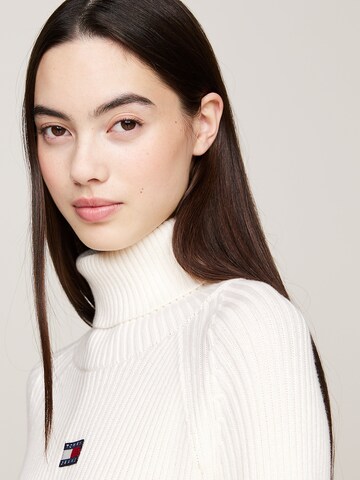 Robes en maille Tommy Jeans en blanc
