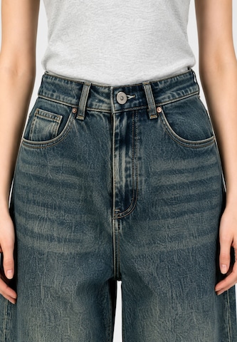 Elara Vat Jeans in Blauw