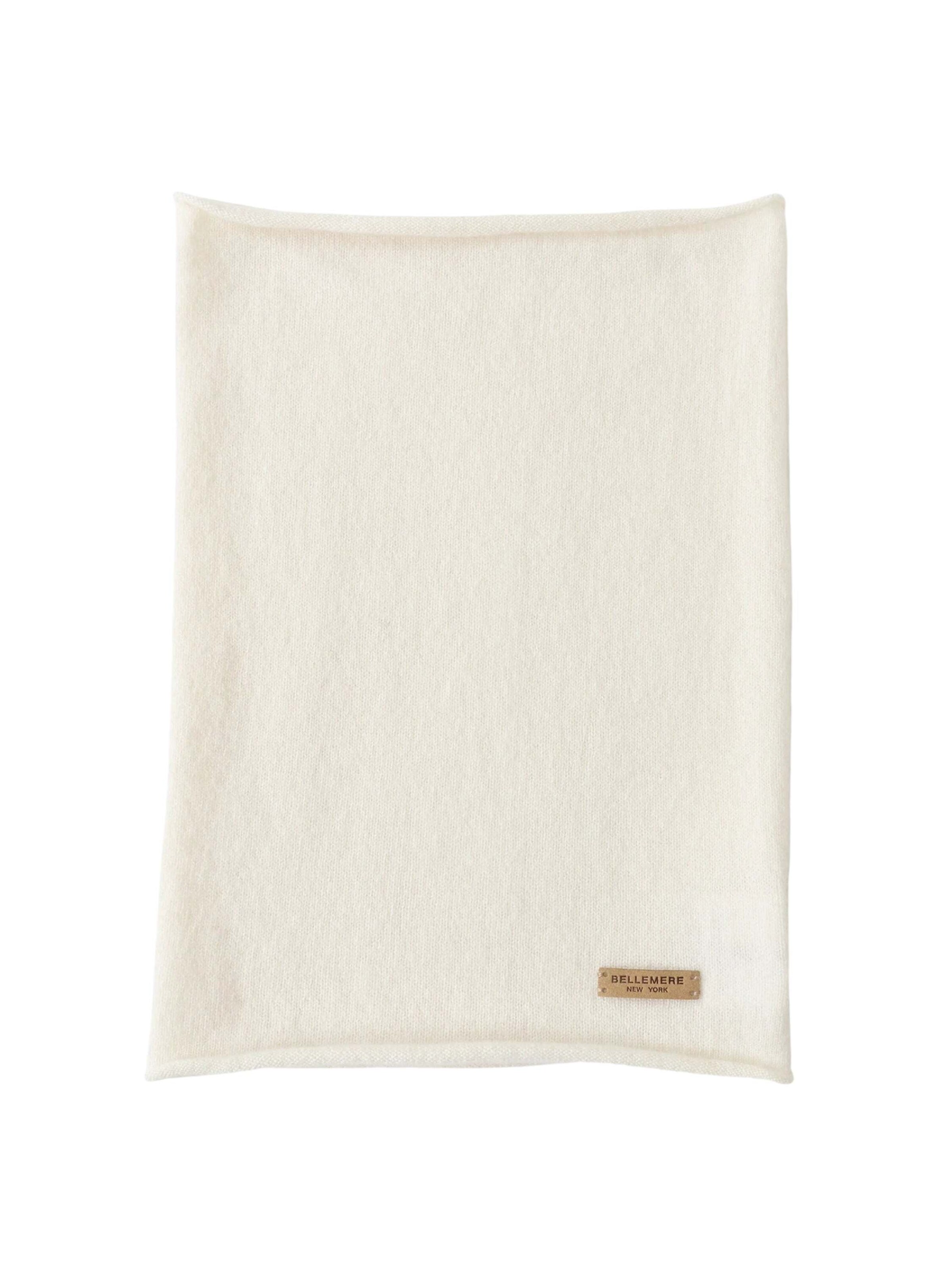 BELLEMERE NEW YORK Scarf 'Multifunctional Cashmere Neck Warmer 3-IN-1' in White: front