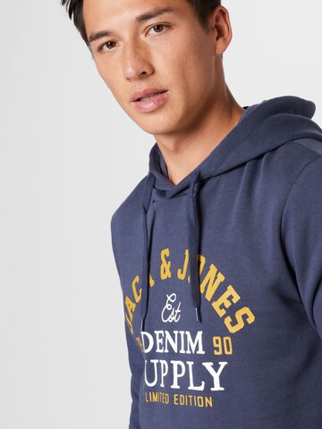 Sweat-shirt JACK & JONES en bleu