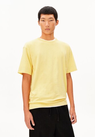 ARMEDANGELS Bluser & t-shirts 'MAARKOS' i gul: forside