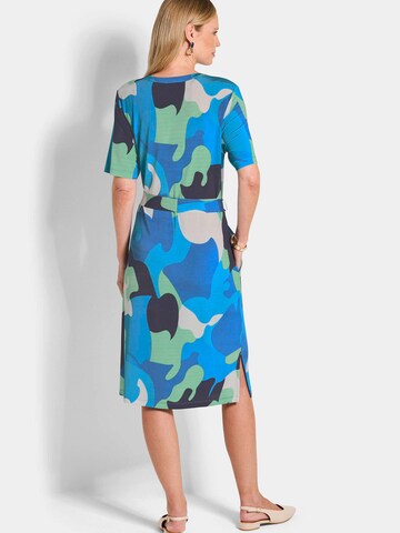 Goldner Kleid in Blau