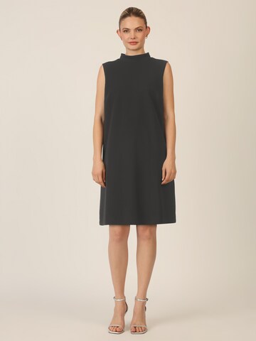 APART Kleid in Schwarz