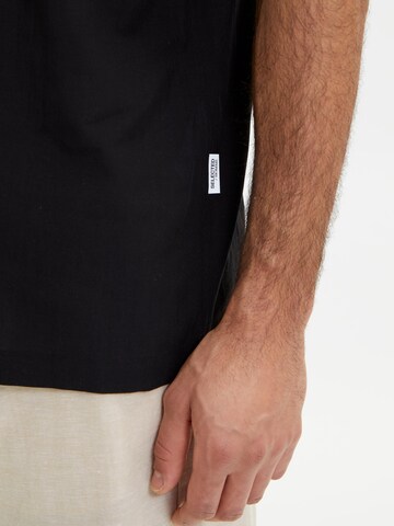 Coupe regular Chemise 'SLHRegair' SELECTED HOMME en noir