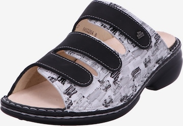 Finn Comfort Pantolette in Schwarz: predná strana