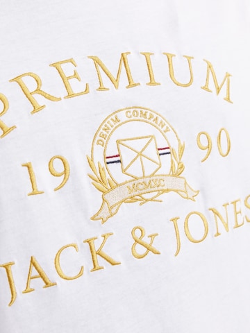 Tricou 'BLUDAVE' de la JACK & JONES pe alb