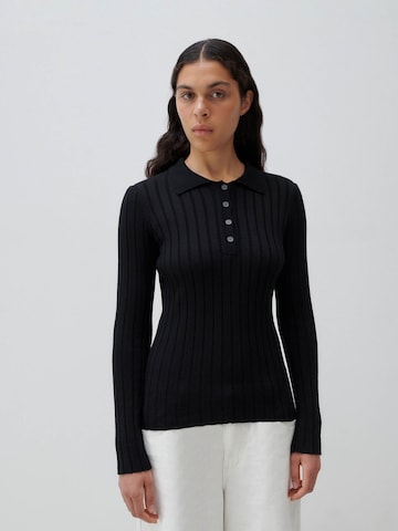 ABOUT YOU x Marie von Behrens قميص 'Elena' بلون أسود: الأمام