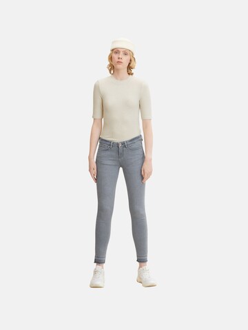 TOM TAILOR DENIM Skinny Jeans 'Jona' in Grijs: voorkant