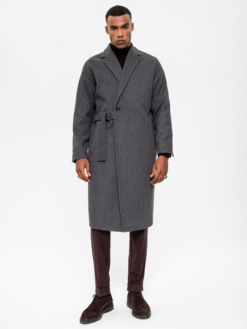 Antioch Between-seasons coat in Grey