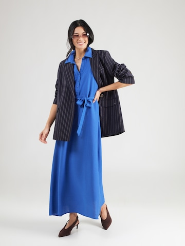 Robe-chemise 'Nicoletta' ABOUT YOU en bleu