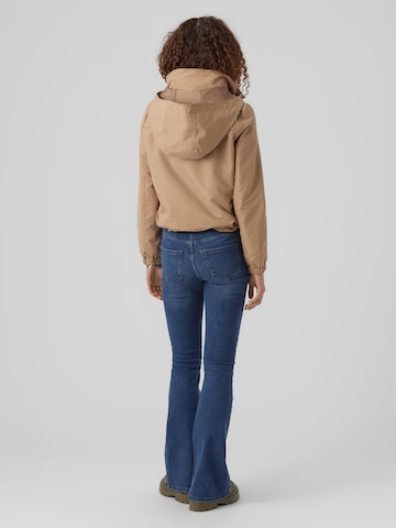 Vero Moda Petite Between-Season Jacket 'Zoa' in Brown
