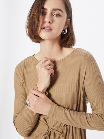 Robe 'CRUIZE' VERO MODA en beige