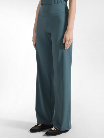 regular Pantaloni sportivi di DEHA in blu: frontale